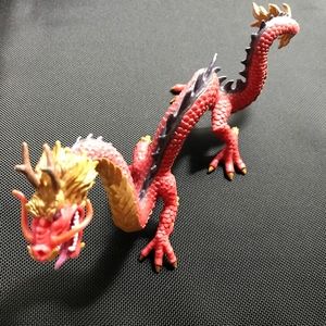 Dragon toy display